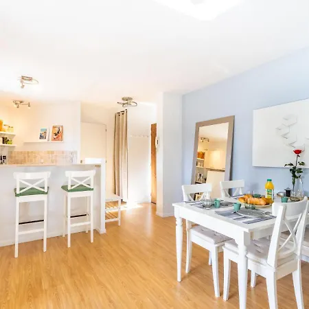 Apartment Le Clos Sainte Anne By Interhome Saint-Tropez