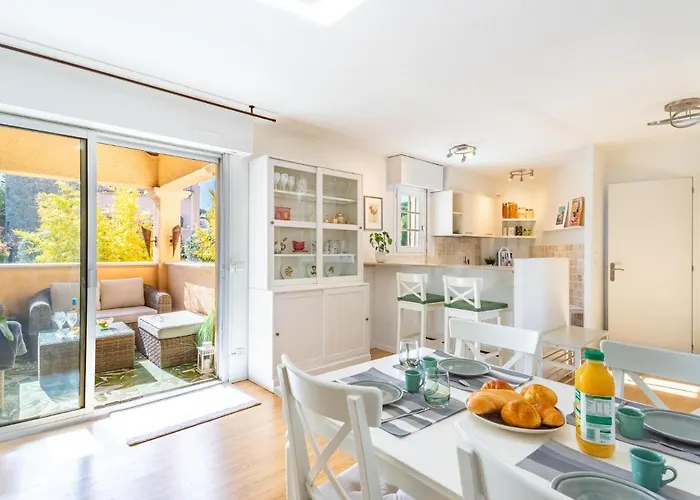 Le Clos Sainte Anne-1 By Interhome