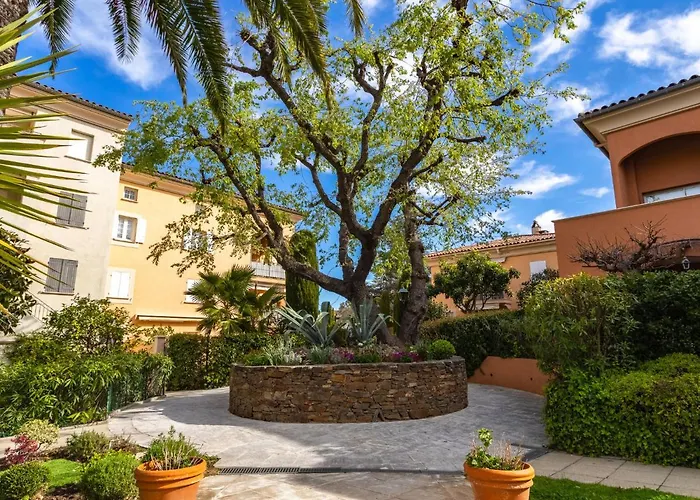 Appartement Le Clos Sainte Anne-1 By Interhome